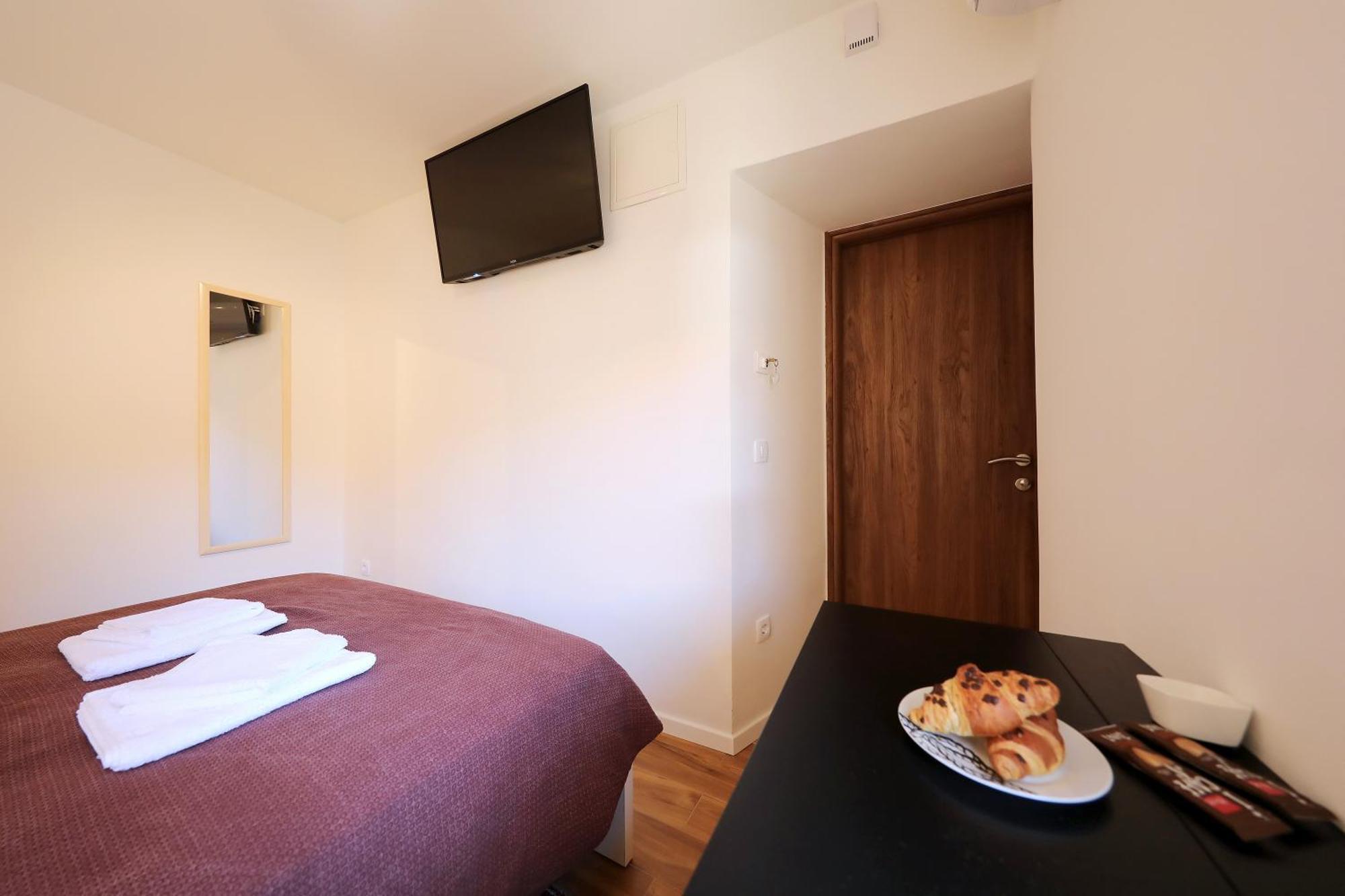 Piccola Pyrotima Apartment ซาดาร์ ภายนอก รูปภาพ